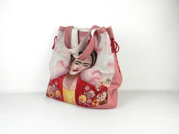 Set Borsa e pochette fatte a mano in tessuto jacquard | Frida Kalo - immagine 2